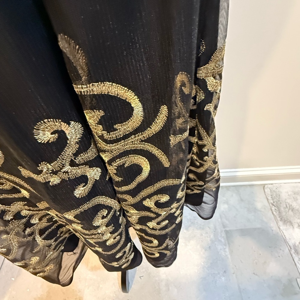 R&K Black and Gold Sleeveless Fit and Flare Midi Dress - Picture 2 of 6